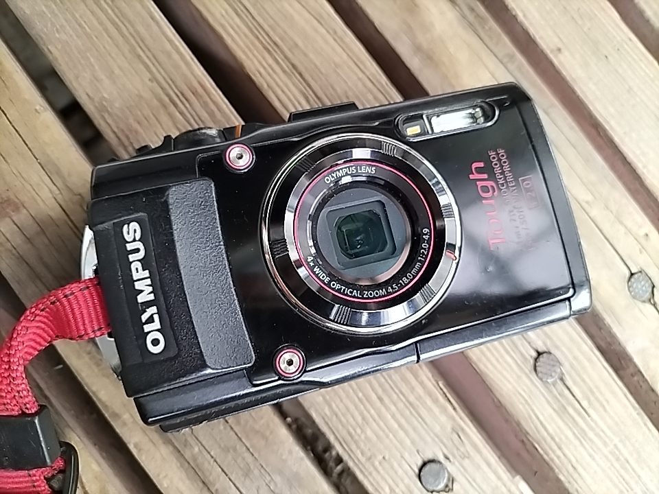 OLIMPUS STYLUS TG-4 中古
