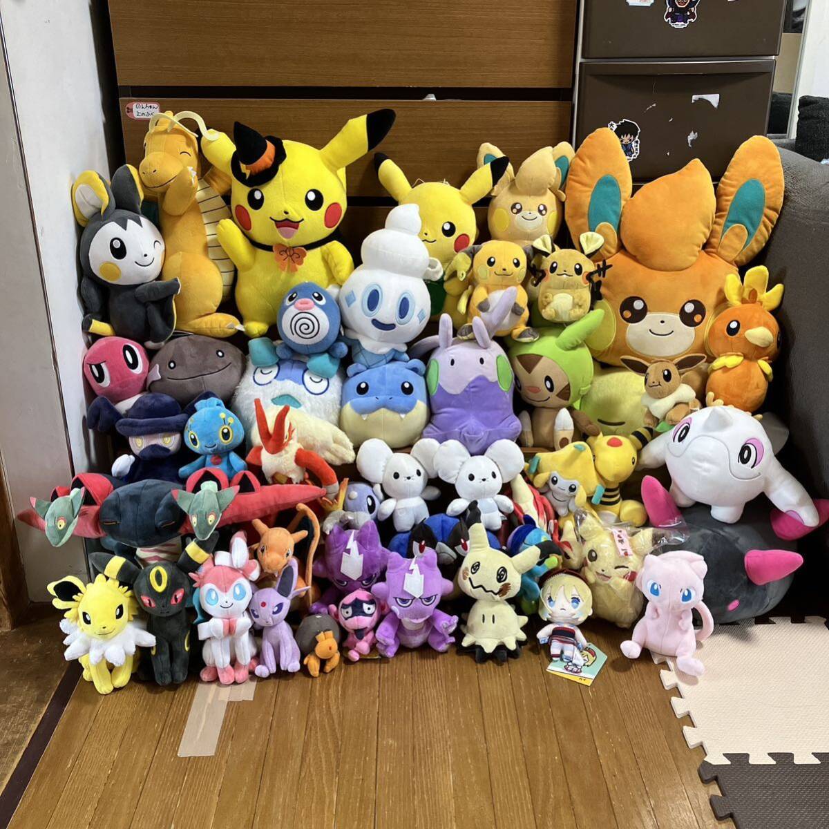 ポケモン ポケットモンスター ぬいぐるみ まとめ売り ピカチュウ ミュウ イーブイ ポケモンセンター 三英貿易 プライズの画像1