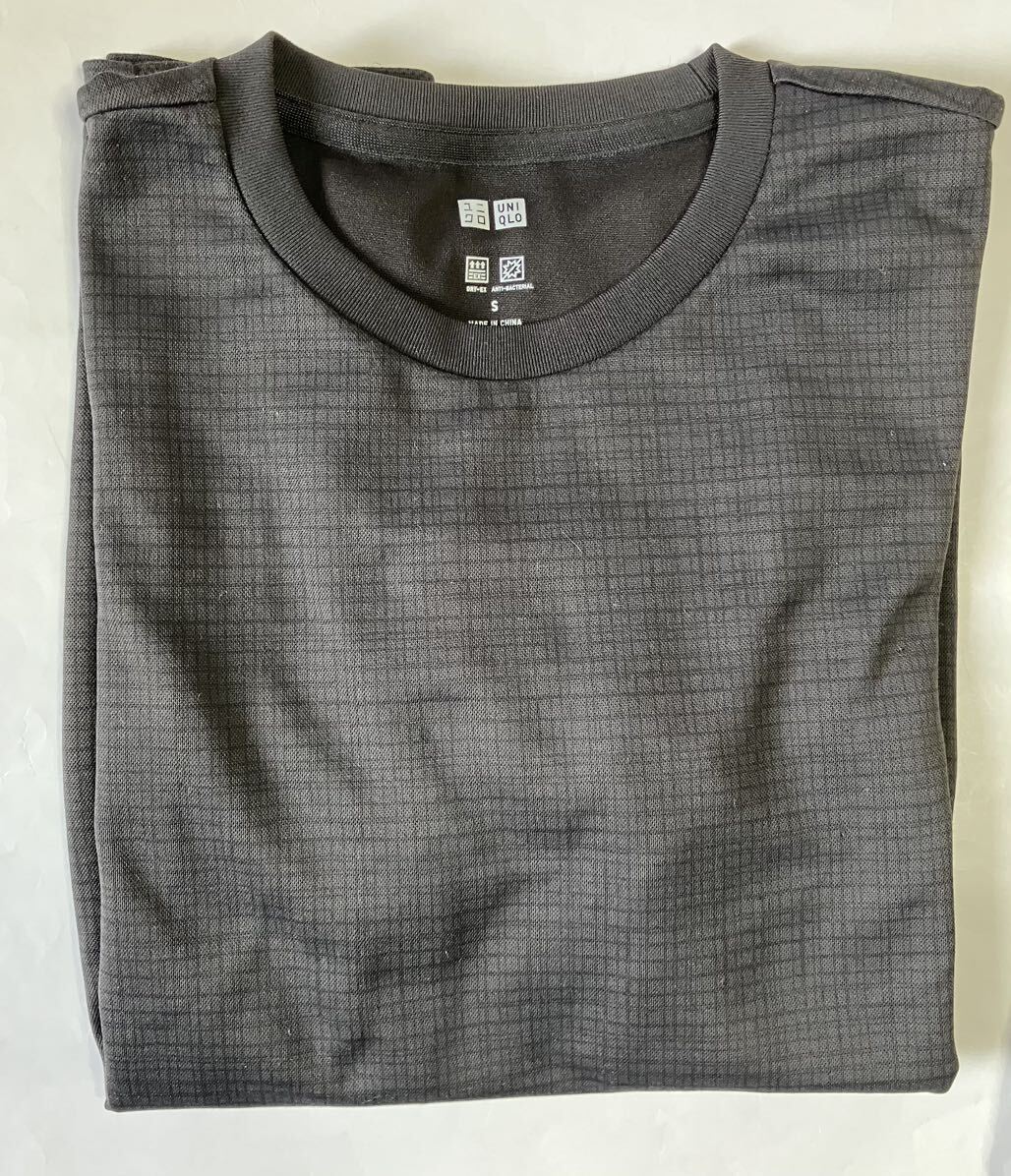 ユニクロ UNIQLO 濃いグレー 半袖Tシャツ(S)USED 送料無料の画像1