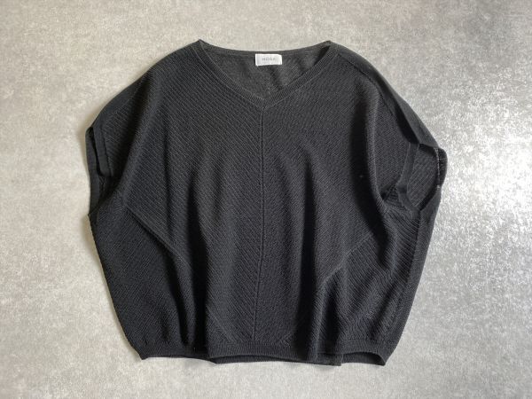 MOGA* spring *.... natural linen* beautiful beautiful black summer knitted pull over * size 2* made in Japan * Moga 