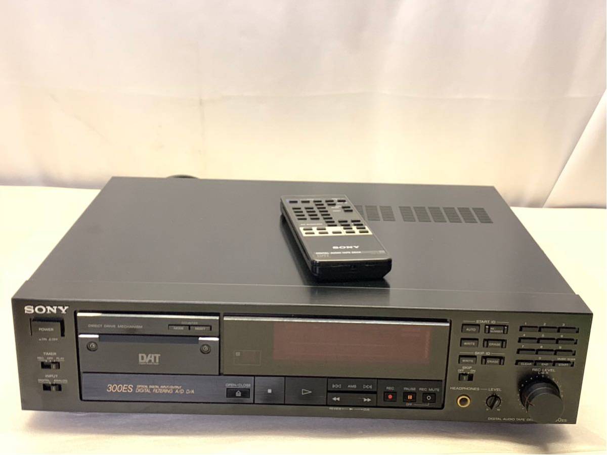 SONY DTC-300ES DAT DECK remote control attaching used 0005 SONY DTC-300ES DAT DECK remote control attaching used 0005