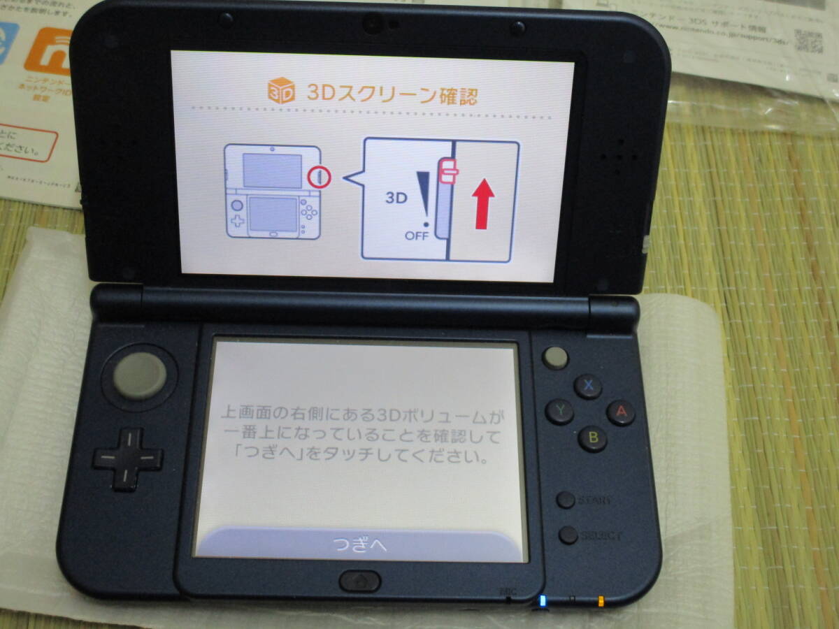 Newニンテンドー3DS LL メタリックブルー 本体 動作確認 初期化済み 箱 説明書付 美品_画像9