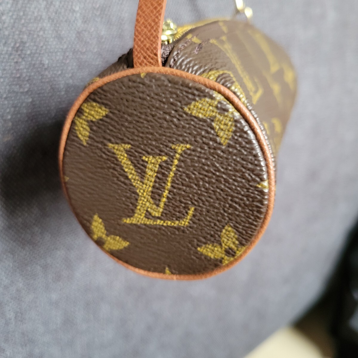 LOUIS VUITTON ルイヴィトン パピヨン ポーチ モノグラム_画像4