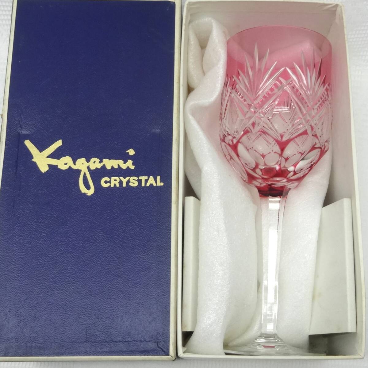 U79 美品 江戸切子 カガミクリスタル 切子ガラス 赤 ワイングラス 箱付き_画像8
