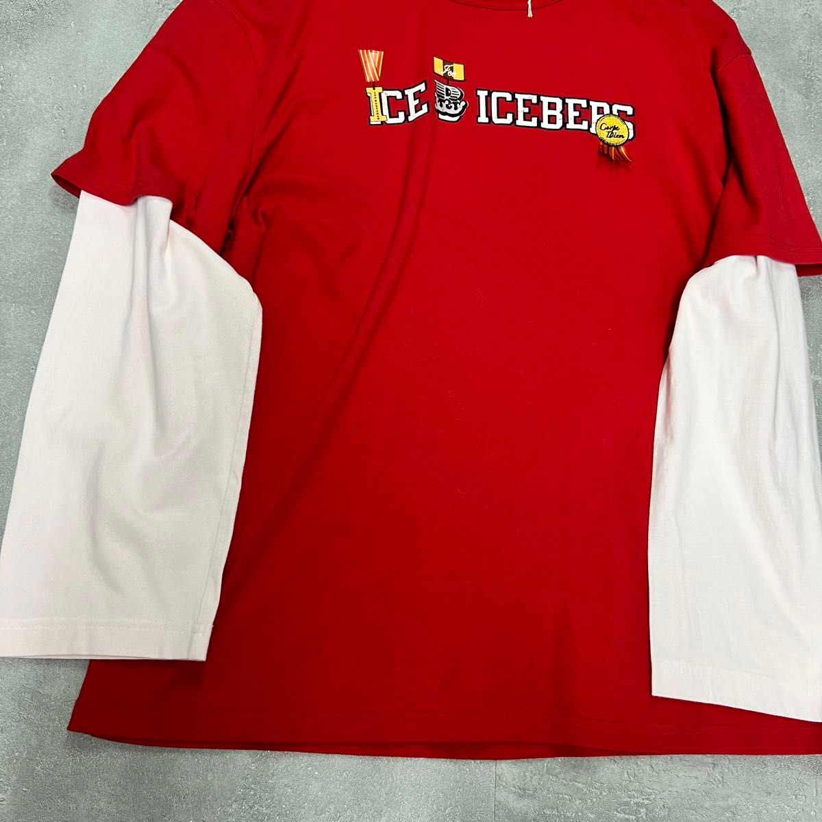 Ice bergアイスバーグレイヤード長袖Tシャツy2kイタリアデザイナーズ古着ユーロヴィンテージ赤ギミック