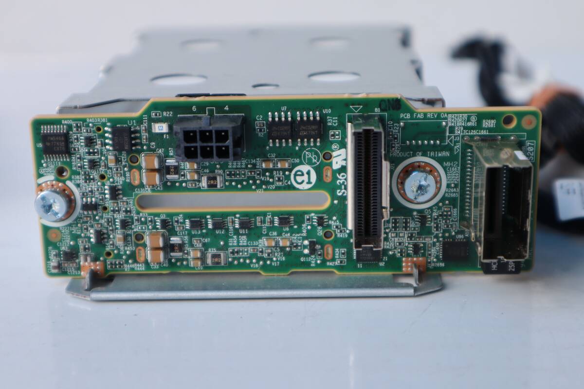 E8166(2) Y HPE DL380 Gen10 871783-001 リア ケージ 2x SFF E8166(2) Y HPE DL380 Gen10 871783-001 リア ケージ 2x SFF