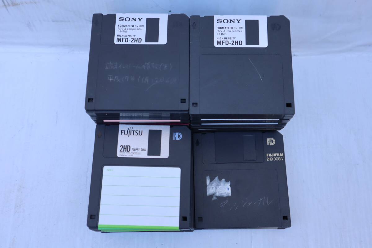 E8101 Y [69 pieces set ] SONY MFD-2HD// FUJITSU 2HD FLOPPY DISK //FUJIFILM 2HD PC-98 DOS/V floppy disk 