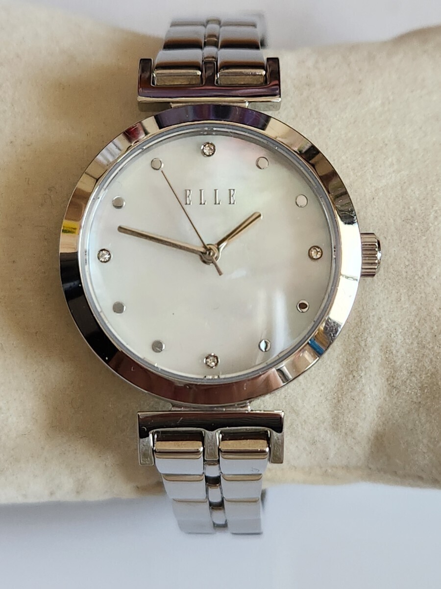 ELLE エル オデヲン 腕時計 ELL21009 ホワイト ストーン 稼働品【SH-41017】の画像1