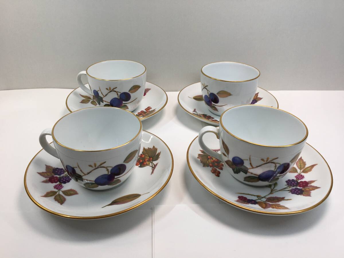 【飛脚便80】美品 ロイヤルウースター イブシャム Evesham ゴールド ティーカップ&ソーサー 金彩陶器 4客セット  WORCESTER [m1008]