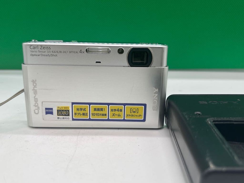 茅A●502 ソニー SONY Cyber-shot DSC-T77 コンパクトデジタルカメラ 動作品 充電器付の画像1