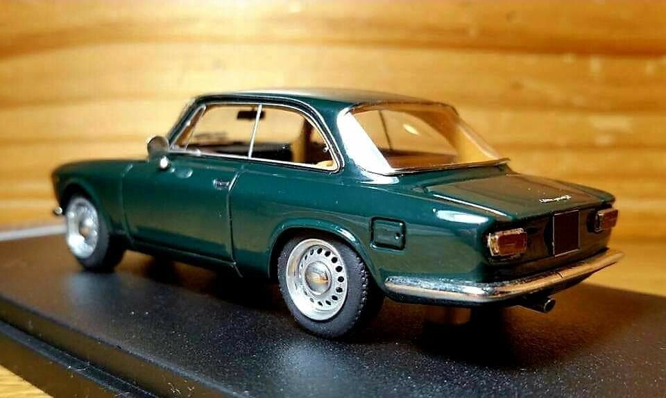  ルックスマート 1/43 Alfa Romeo Giulia Sprint 1600 GT　アルファロメオ ジュリアスプリント GT #Alfa Romeo GTA _画像5