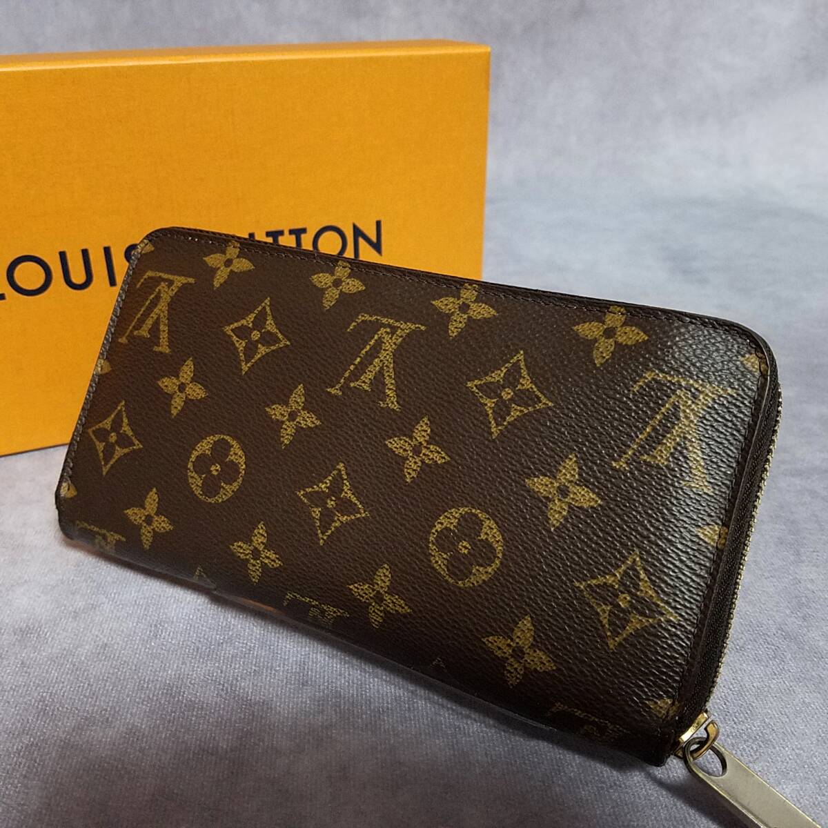 【新型　クリーニング済】 LOUIS VUITTON　ルイヴィトン　モノグラム　ローズバレリーヌ　ジッピーウォレット　ラウンド長財布　M41894_画像2