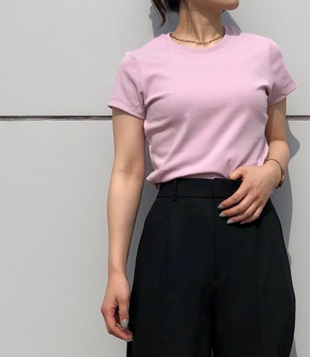 UNIQLO ユニクロ　ミニT ピンク　完売品　クルーネックTシャツ　ショート丈　