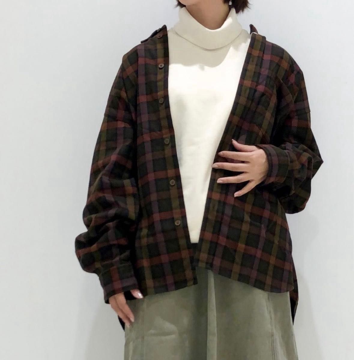 UNIQLO ユニクロU スウェットタートルネックシャツ(長袖) 完売 UNIQLO ユニクロU スウェットタートルネックシャツ(長袖) 完売