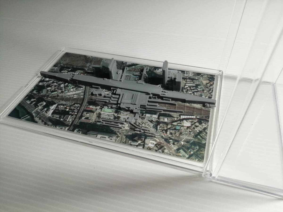 広島駅　国土交通省の整備した３D都市データを活用した主要駅模型　完成品透明ケース付属_画像1