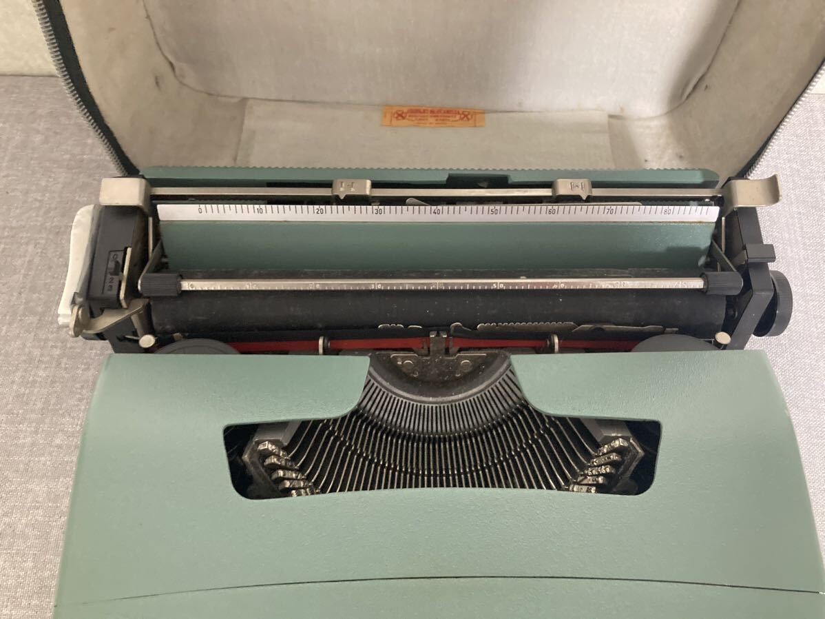 super ultra rare!! OLIVETTI lettera 32olibeti typewriter Vintage antique retro exclusive use case attaching 