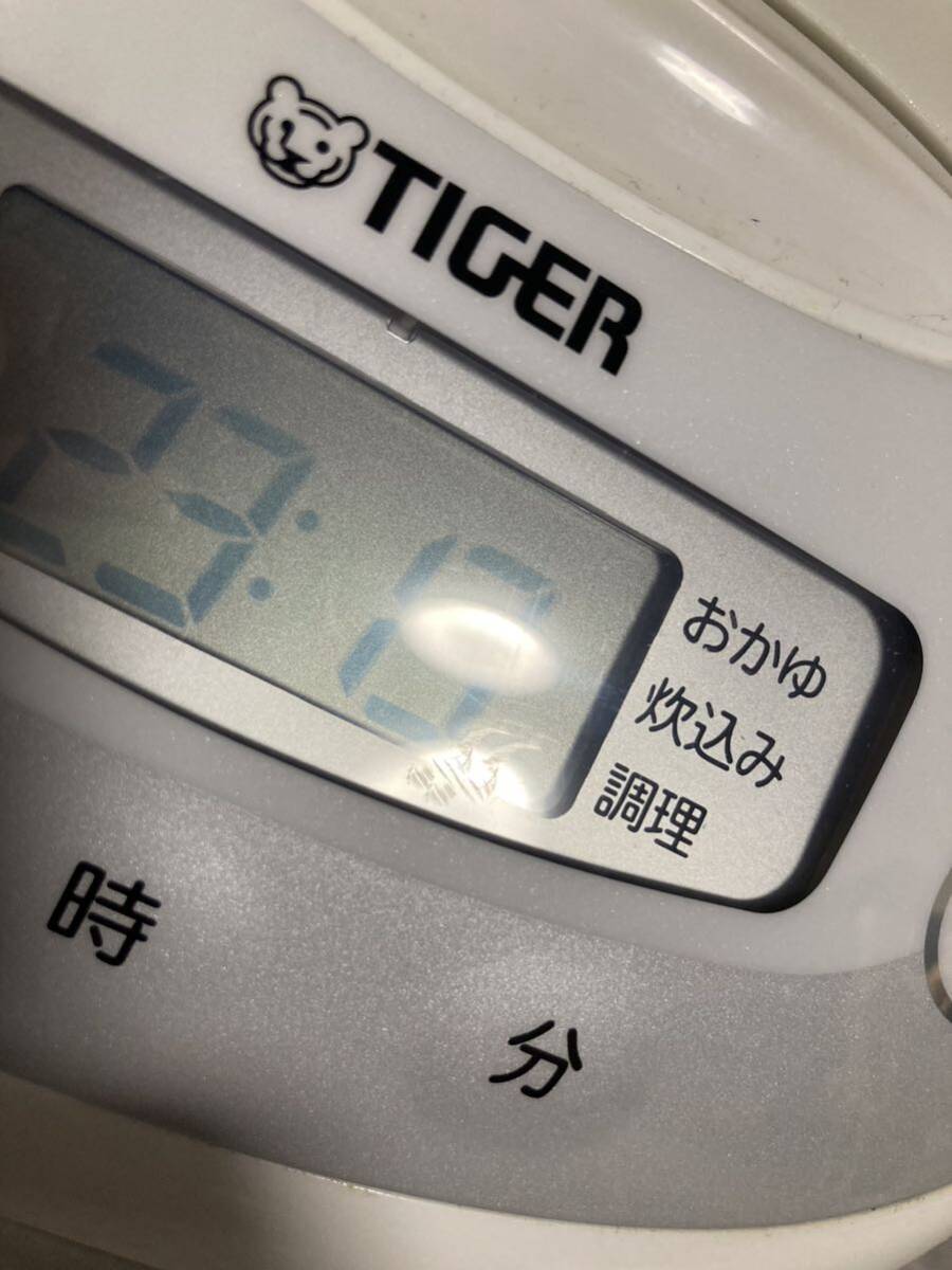 新生活応援価格！！ タイガーマイコン炊飯ジャー　JBH-G101 TIGER