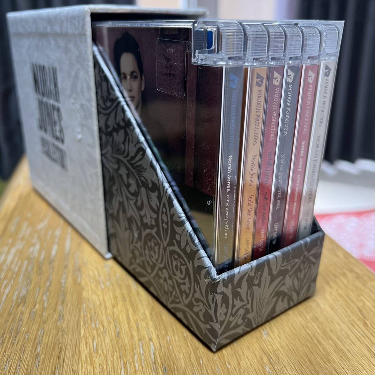 SACDハイブリッド盤　ノラ・ジョーンズ / SACDコレクション限定６枚組ボックス_画像2