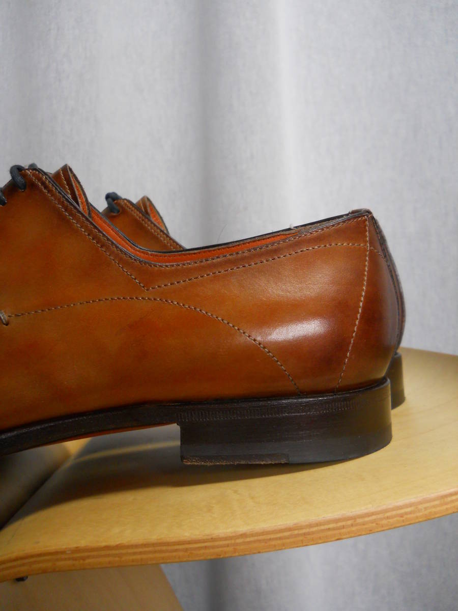 サントーニ レザーシューズ スキンステッチ入りUチップ 6 サントーニ レザーシューズ スキンステッチ入りUチップ 6