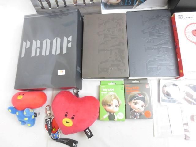 [ including in a package possible ] secondhand goods .. bulletproof boy .BTS penlight VRE.3 MAP OF THE SOUL Mini photo card 16 sheets etc. goods set 