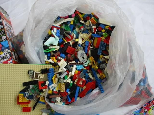【まとめ売り】動作未確 ホビー 人体模型 ボンバー LEGO レゴブロック 等 グッズセットの画像4