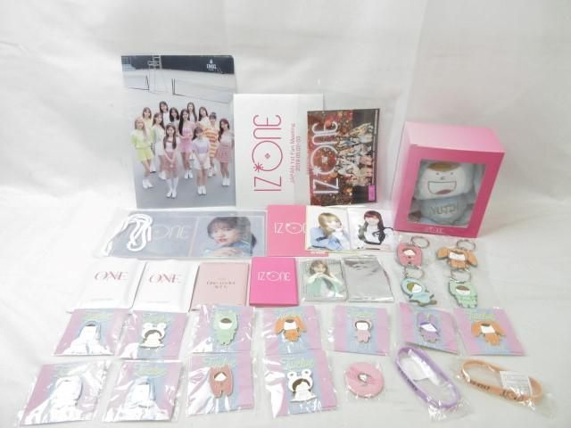 【同梱可】中古品 韓流 IZ*ONE ユジン 他 ONE THE STORY Twelve トレカ ピンバッジ ぬいぐるみ マスコット 等 グッズの画像1