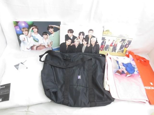 [ including in a package possible ] secondhand goods .. bulletproof boy .BTS ON Parker white L size bag blanket etc. goods set 