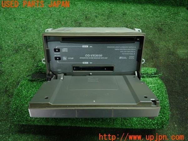 3UPJ=95060518]ランクル 80系(FZJ80G)中期 Panasonic CD/MDレシーバー CQ-VX3030 カーオーディオ パナソニック 中古_画像3