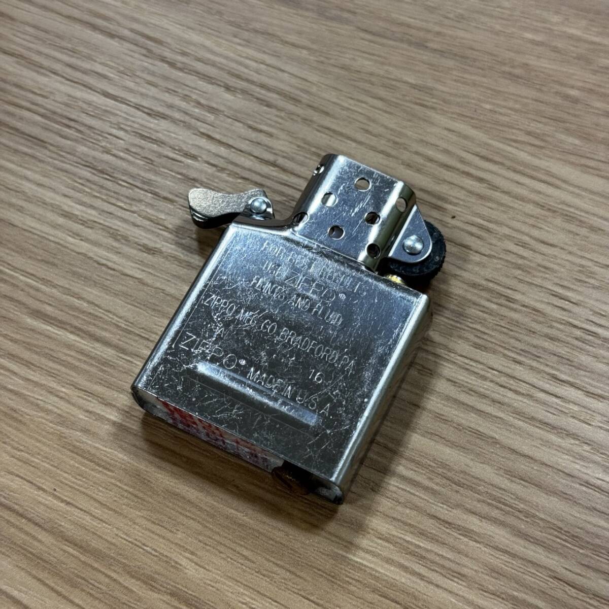 【SYC-3723】1円～zippo ジッポ セブンスター sevenstar 2016年 箱あり USA製 石残あり 芯燃え跡無し オイル臭無しの画像4