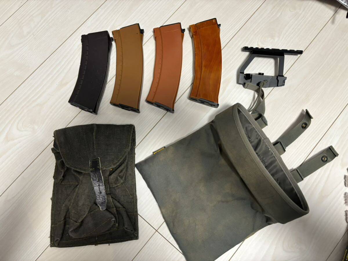 AK用マガジン(スタンダード電動ガン)+オマケ各種 E&L、LCT、G&P、ロシア軍 ソ連軍 emersongearの画像1