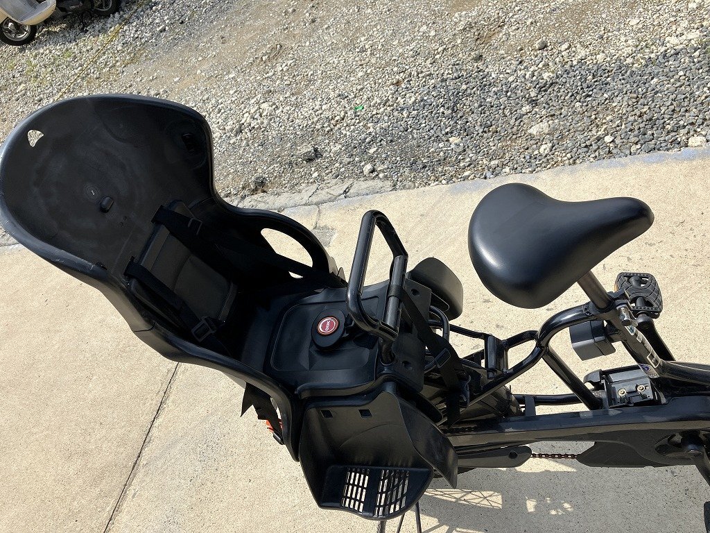 H15 present condition. .. used electric bike 1 jpy outright sales! Yamaha Pas Kiss rom and rear (before and after) child seat attaching black delivery Area inside is postage 3800 jpy ..