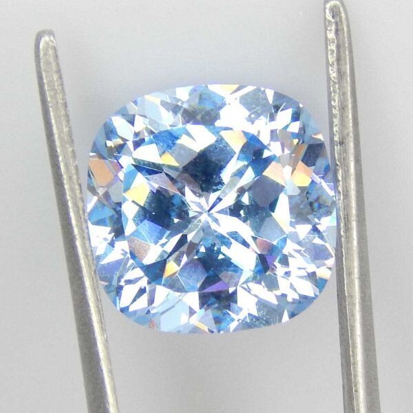  new goods * free shipping blue topaz 5A class Cubic Zirconia loose 10*10mm 1 bead CZ diamond antique cushion gem accessory 