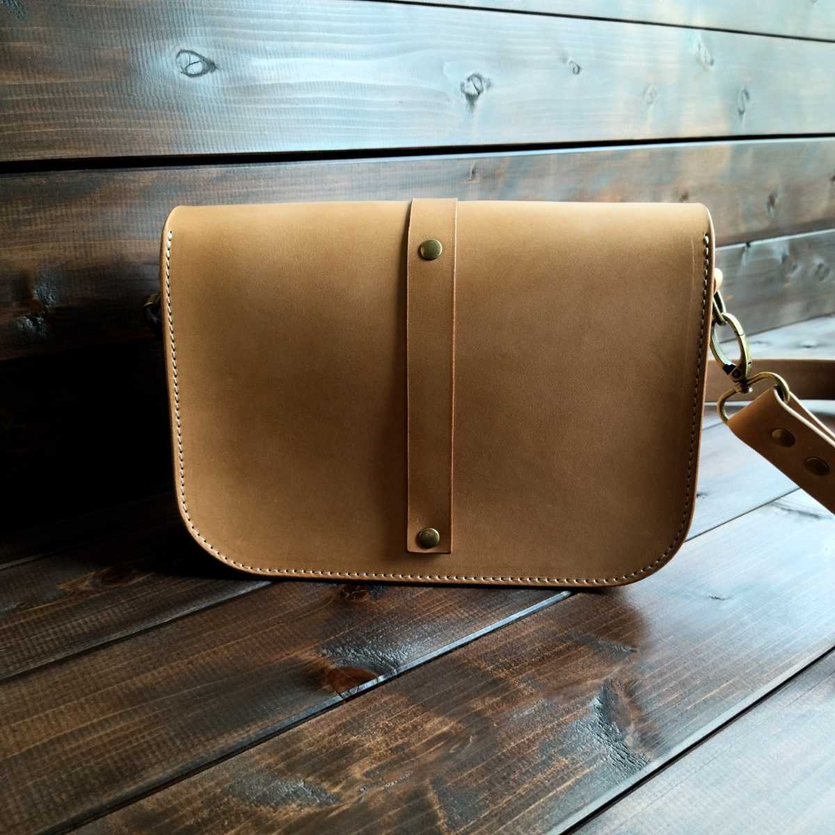 [ Tochigi leather . made cow leather. shoulder bag ] cow leather leather original leather simple natural compact [ hand made ][ handmade ]