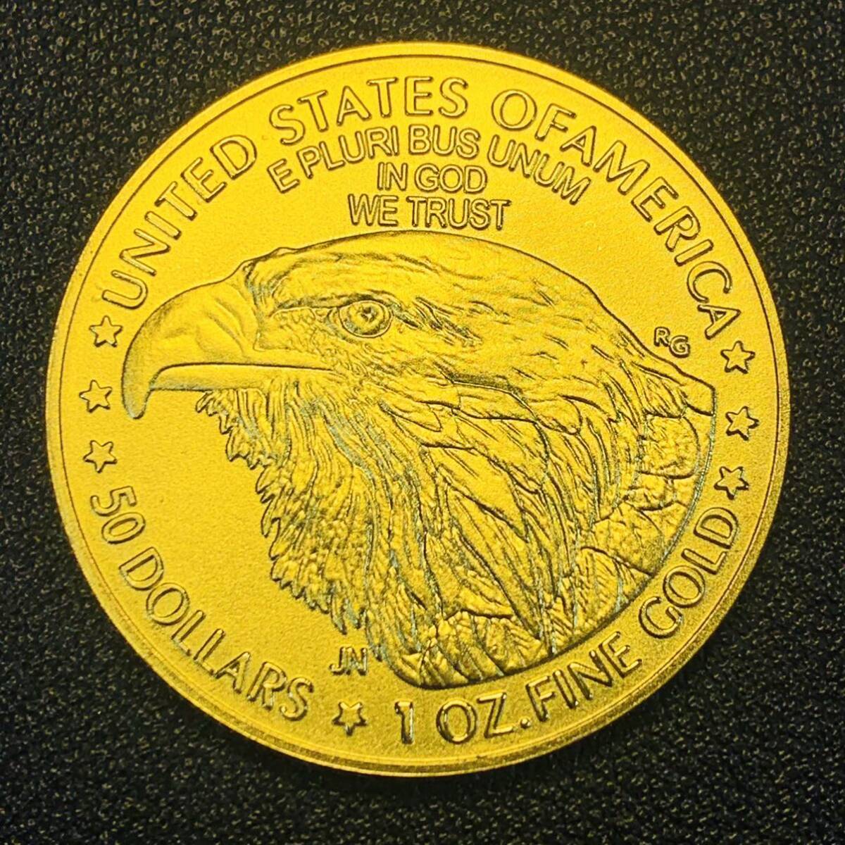 金貨 古銭 アメリカ 2022年 歩く自由の女神 リバティ イーグル 太陽 平和 権力 大型 コイン 硬貨 記念幣 カプセル付きの画像2