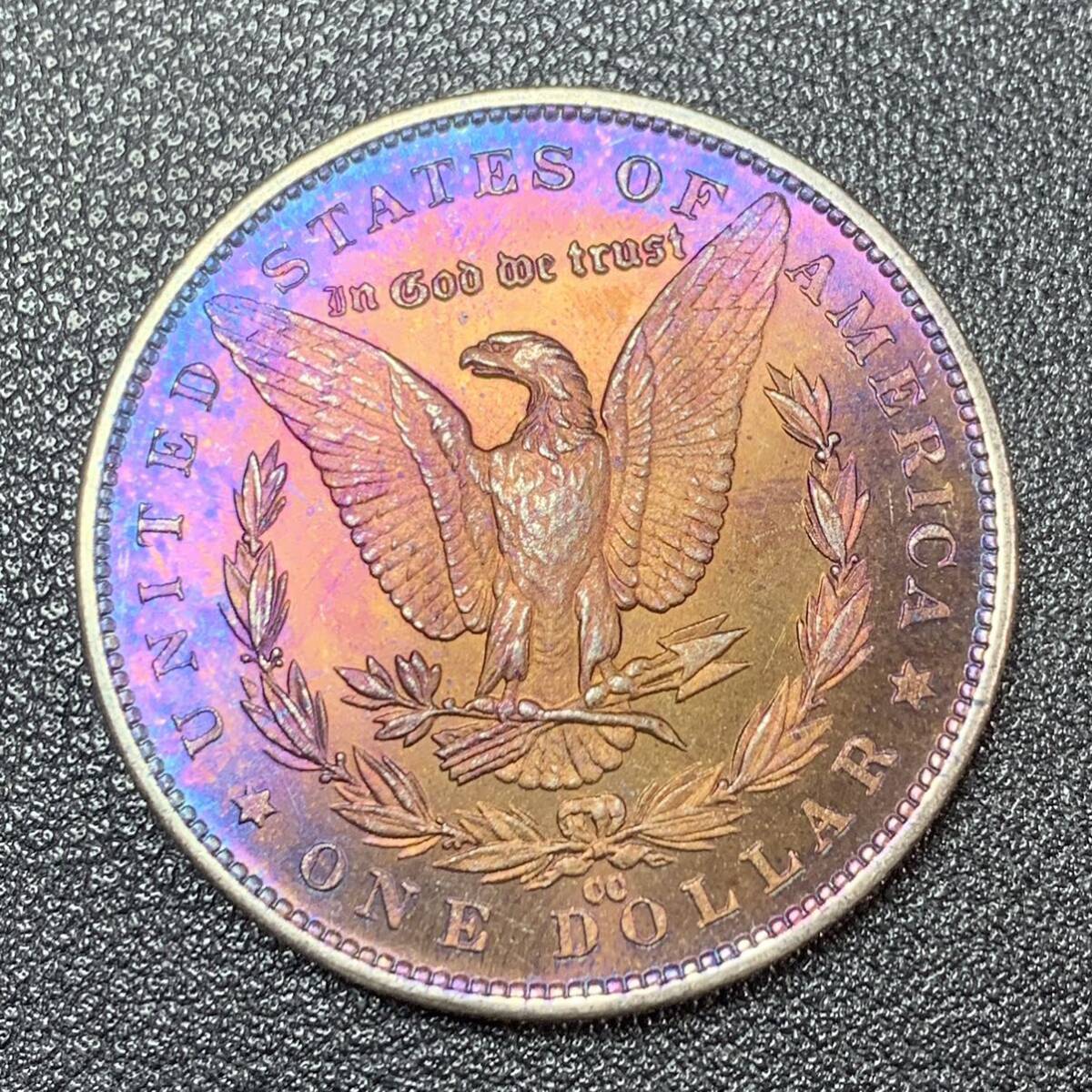 銀貨 古銭 アメリカ 1883年 自由の女神 リバティ エ・プルリブス・ウヌム 合衆爲一 イーグル 1ドル 大型 コイン 硬貨の画像2