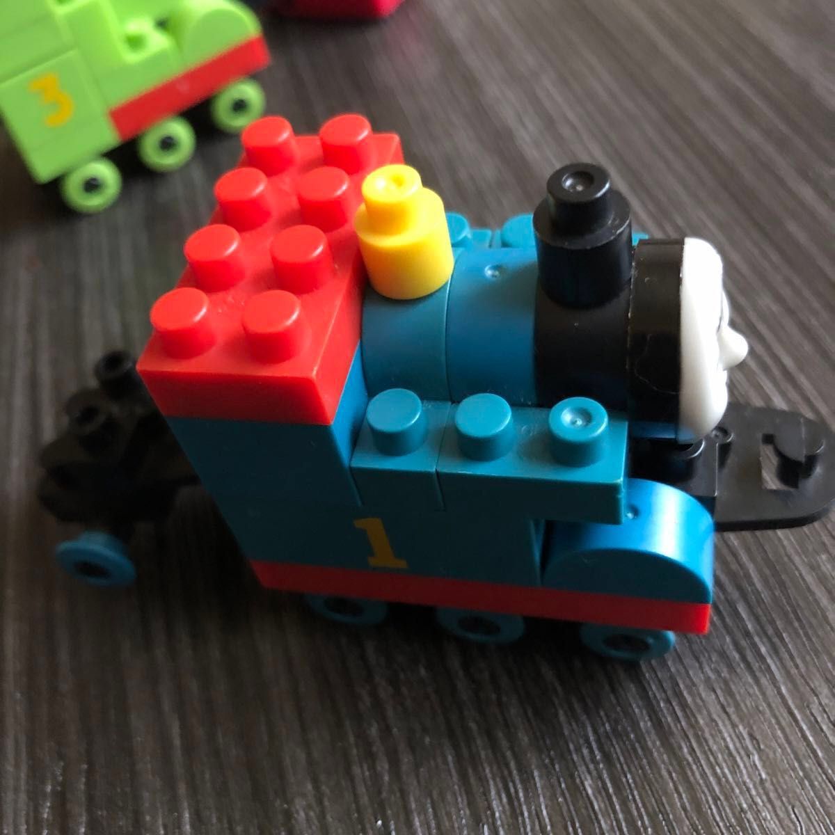 機関車トーマスと仲間　小型ブロックセット