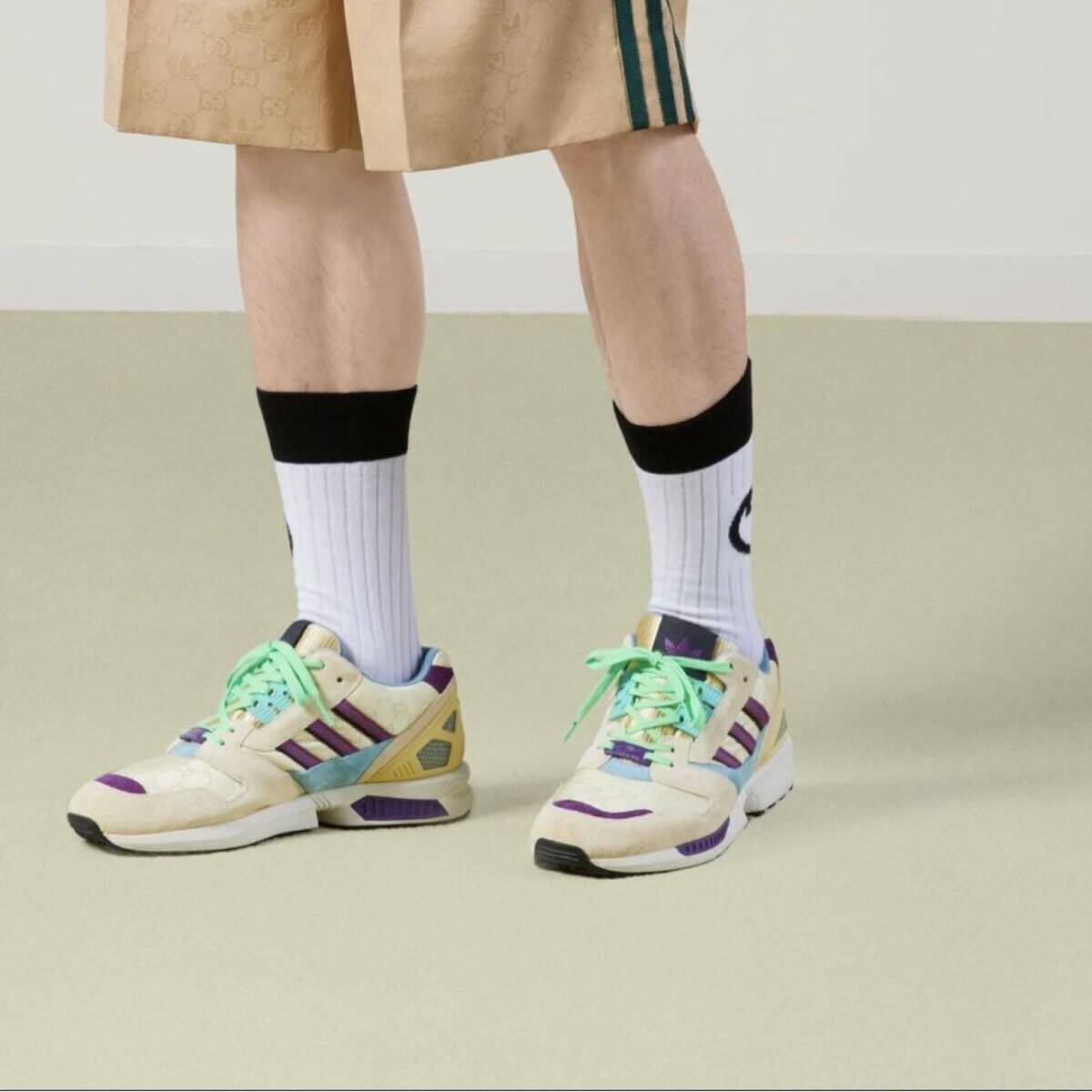 定価14万新品未使用GUCCI adidas　ZX8000 コラボスニーカー 7 1/2 26cm グッチアディダスsneaker 7ハーフベージュ_画像1