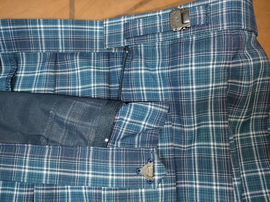 特大サイズ】*レア*新品*山形県*鶴岡三中*中学*制服 特大サイズ】*レア*新品*山形県*鶴岡三中*中学*制服