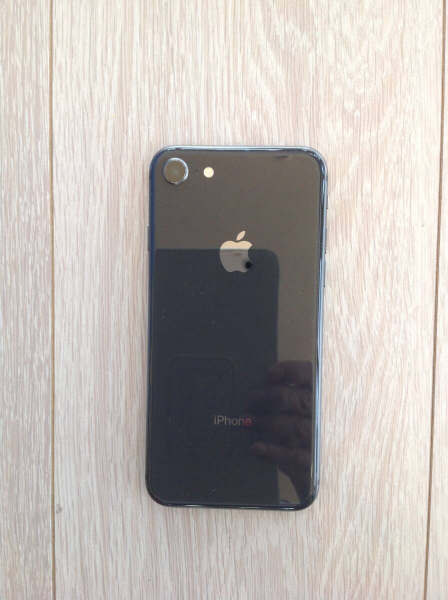 【美品】【256GB】【バッテリー100%】iPhone8 ブラック SIMフリー apple スペースグレイの画像1