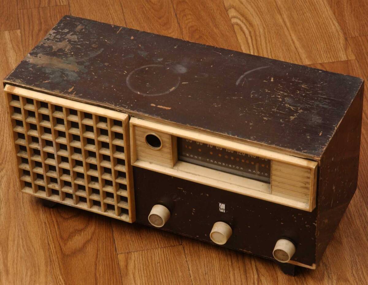 SONY TRANSISTOR RADIO MODEL TR-81 TRANSISTOR 8 SUPERHETERODYNE 東京通信工業株式会社の画像1