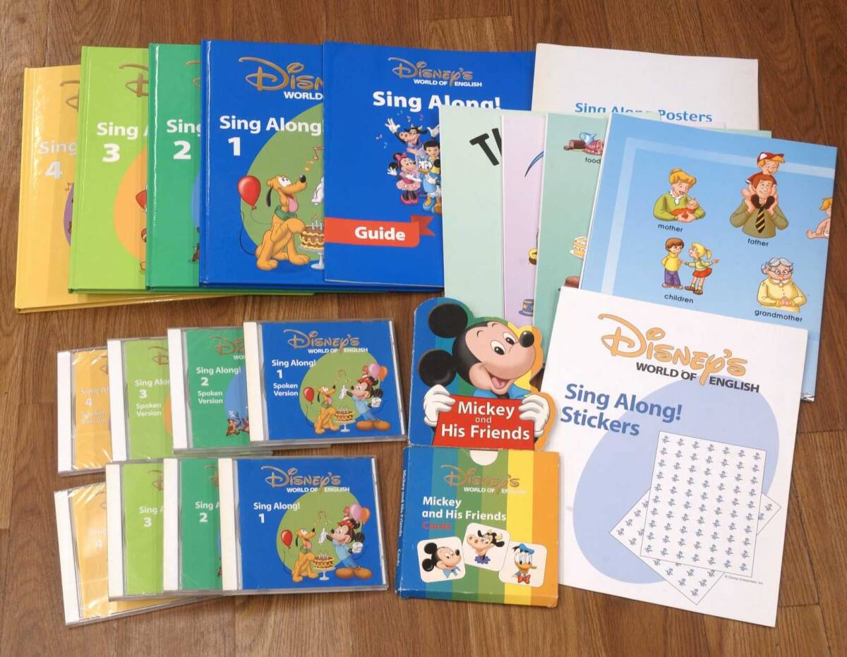 DWE ディズニー Disney's WORLD OF ENGLISH FIRST STEPSセット Let's Play！木製収納箱 未開封多数_画像5