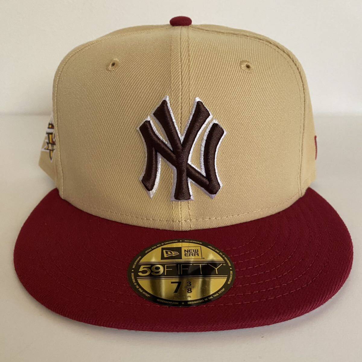 新品 New Era ツバ裏グレー NY Yankees 2Tone Khaki Red Cap 7 3/8 58.7cm ニューエラ ヤンキース 2トーン カーキ レッド キャップ 帽子_画像3
