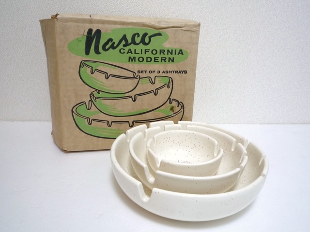 60’ｓ ビンテージ USA製 灰皿 アッシュトレイ NASCO社 CALIFORNIA MODERN ASHTRAYS 陶器製 3個セット 白 箱付き 小物入れに◆ロカビリー