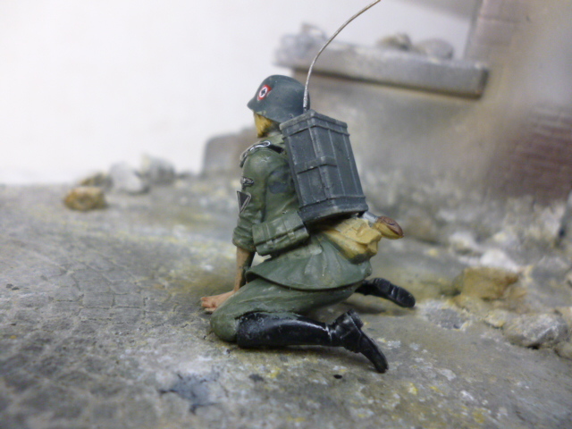 1/35ドイツSS女性兵士、レジン完成品４_画像8