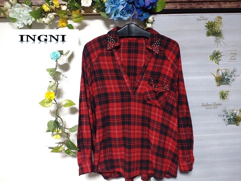 美品 INGNI(イング)美デザイン 春 秋 アクセサリ付き トップス Mサイズ 綿100% パターン 柔らか 赤 ゆったり シャツ ロールアップ 長袖_状態の良い、トップスです。
