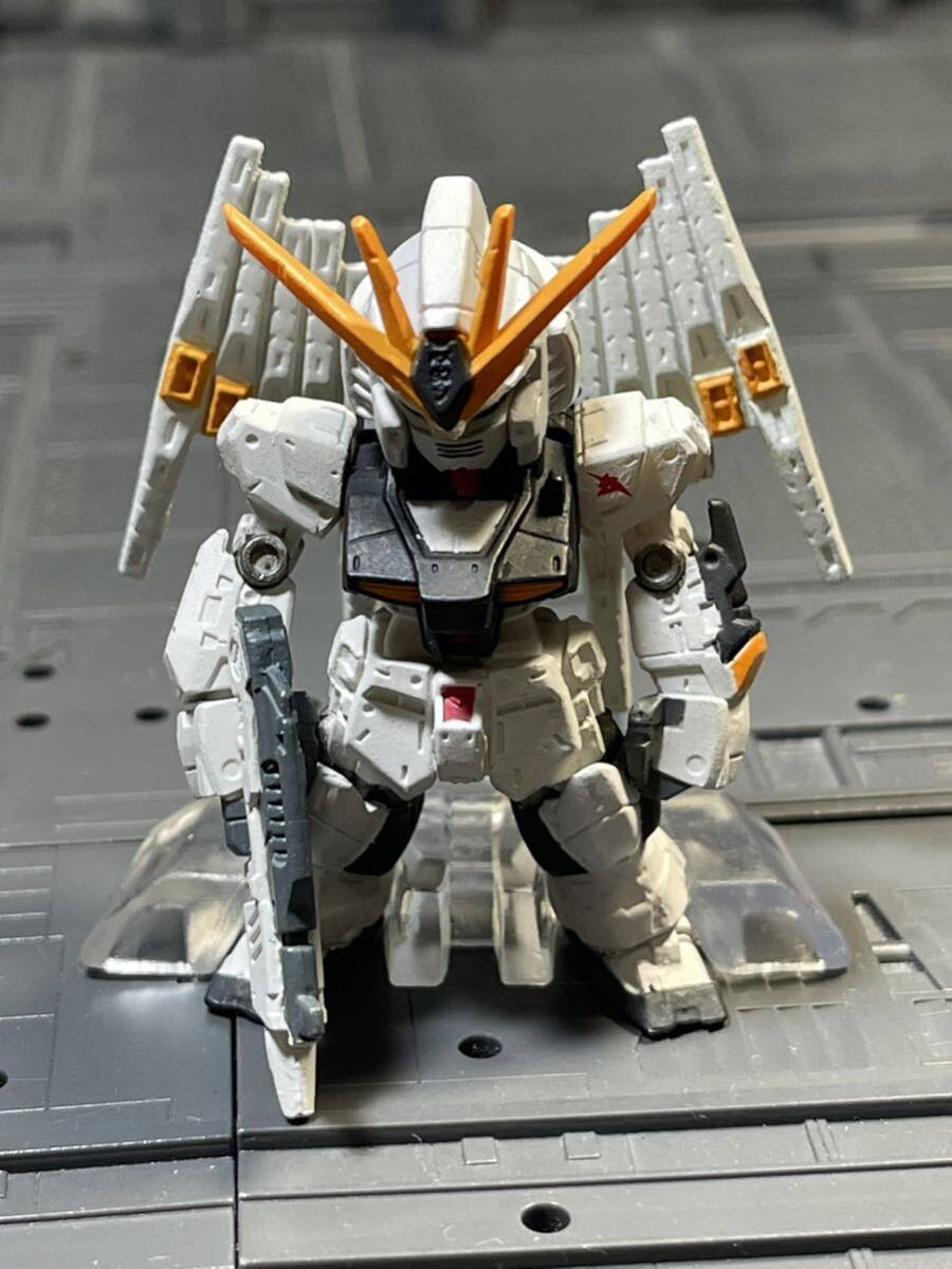 ◎①⑦ジャンク・送料220円～・コンバージ・νガンダム ・ダブルフィンファンネル・CONVERGE・ガンダム・フィギュアの画像2