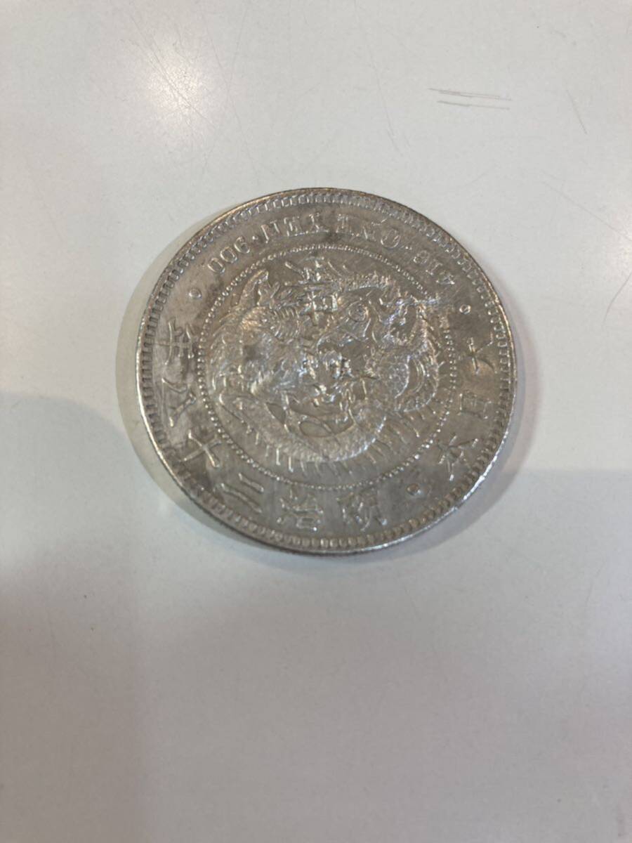 明治28年　新１円銀貨　チョップあり