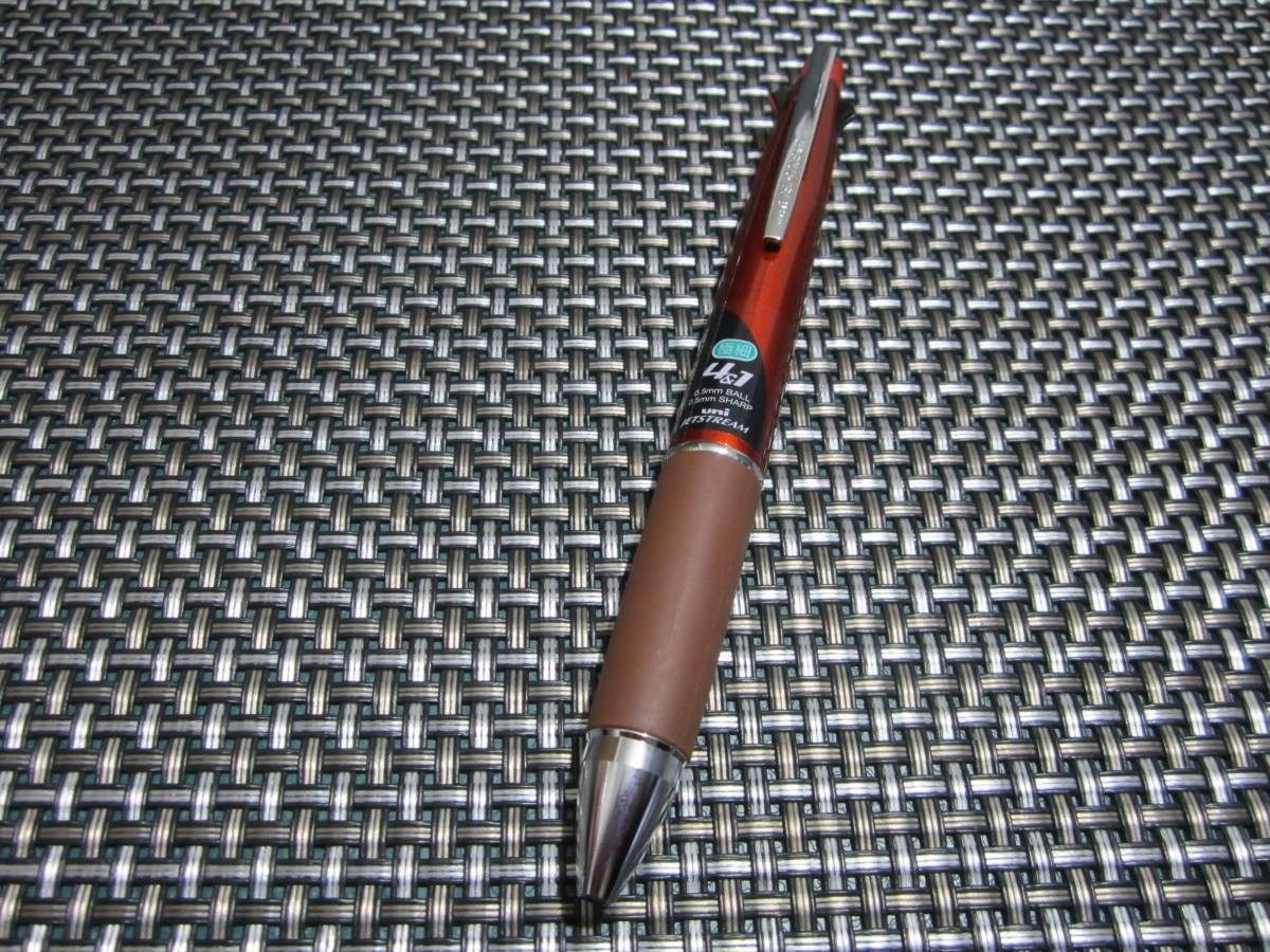 ☆必需品！新品未使用☆三菱鉛筆 5機能 多機能ペン ジェットストリーム 4&1 0.5ボールペン 0.5シャープペン ブラッドオレンジの画像1