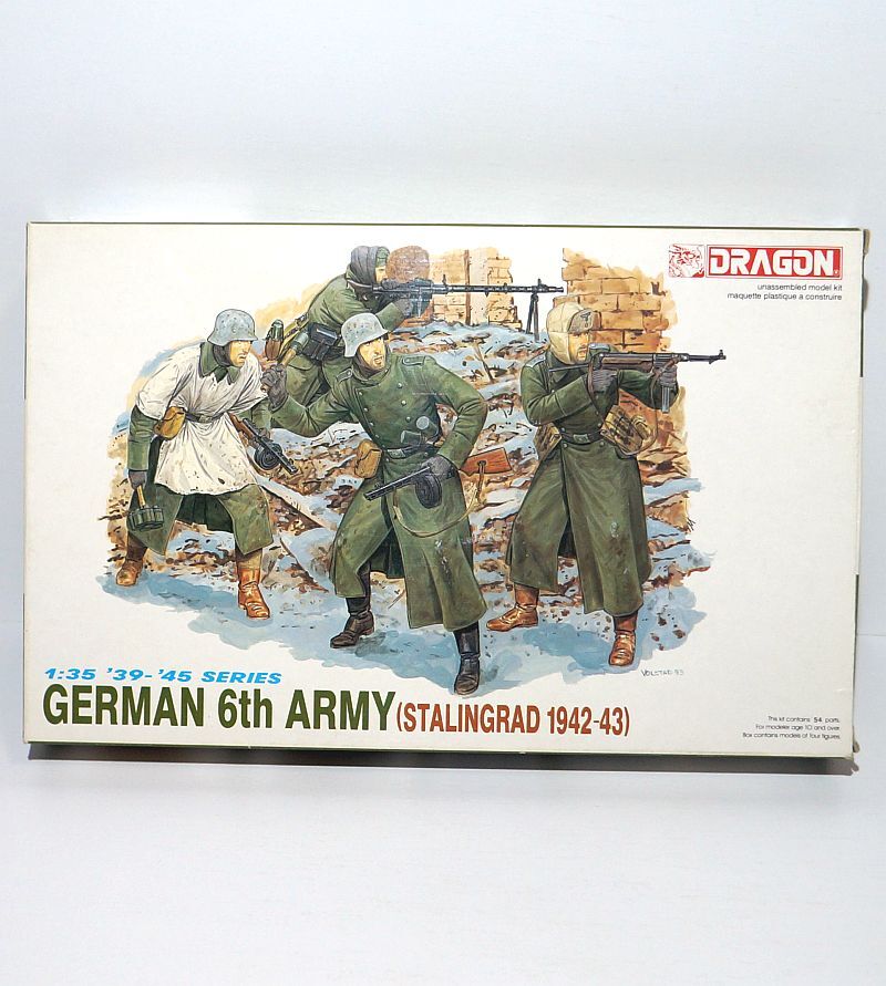 ドラゴン 1/35 ドイツ 第6軍 スターリングラート 1942-43 WWⅡ 6017 ドイツ 兵士 コート MG34 プラモデル フィギュア ミリタリー ジオラマ_画像1