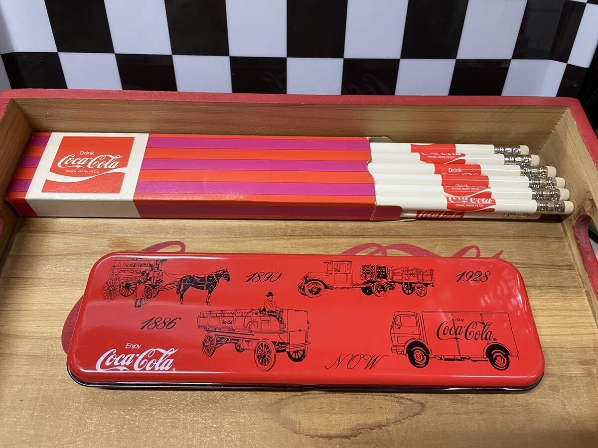 ★Coca-Cola Coke コカ・コーラグッズ ロゴ入り消しゴム付き鉛筆1ダース　カンペンケース　筆箱　ステイショナリー　文具　未使用_画像1